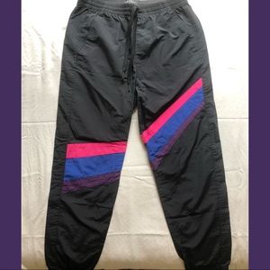 BLACK AND MULTICOLOR PARACHUTE PANTS